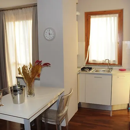 מלון דירות Residenza Centro 3*