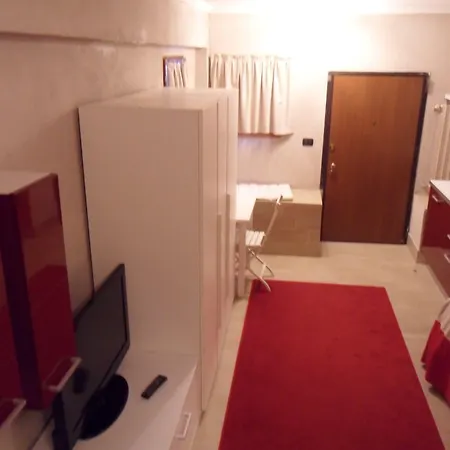 Residenza Centro 4* セグラーテ