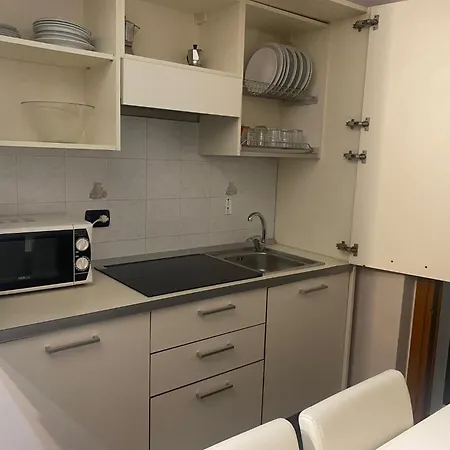 Residenza Centro アパートホテル