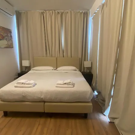 アパートホテル Residenza Centro セグラーテ